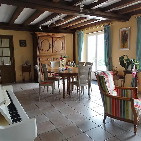 Pensión D'hotes Le Clos Vaucelle 3*